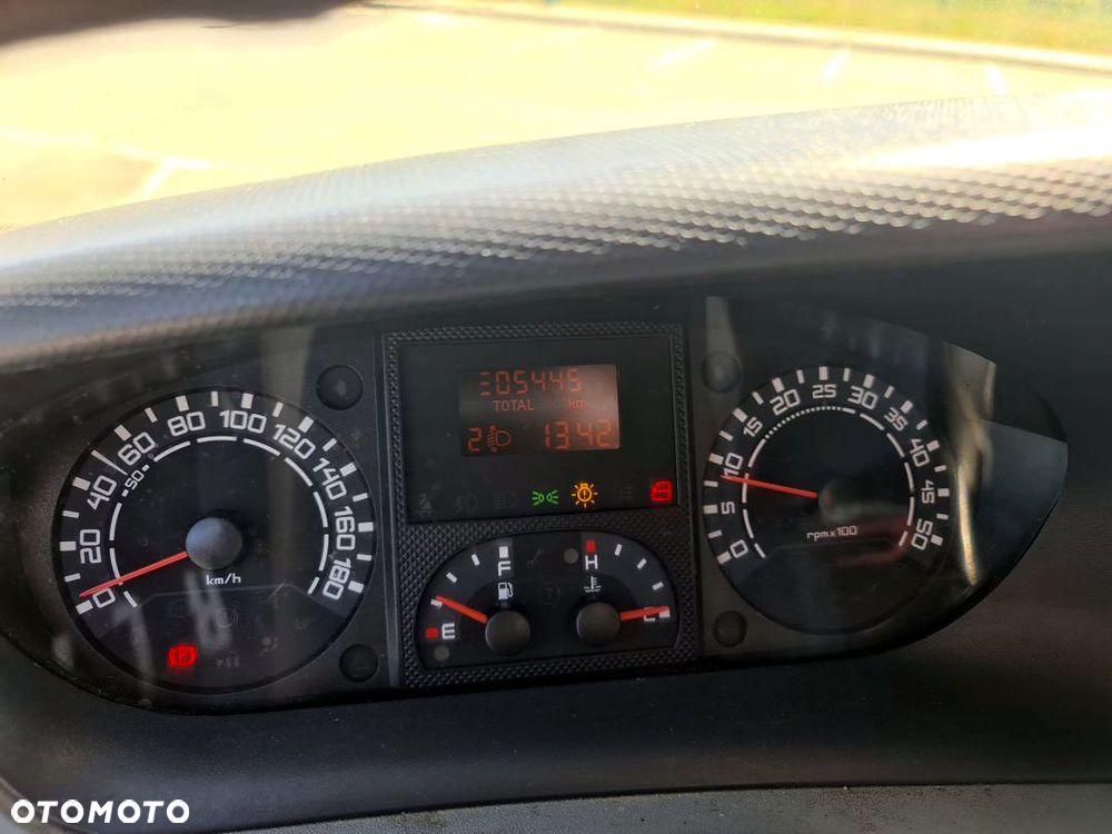 Iveco Daily 35C12 116KM - Bliźniaki - IZOTERMA - CHŁODNIA – MROŹNIA (-20’C) - 18