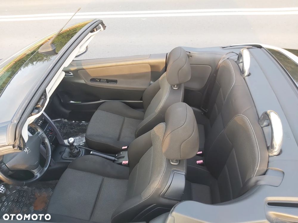 Peugeot 207 CC - 14