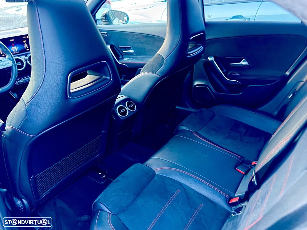 Mercedes-Benz A 160 AMG Line - 12