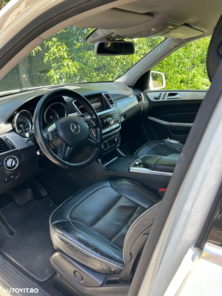 Mercedes-Benz ML 350 BlueTec 4MATIC Aut - 11