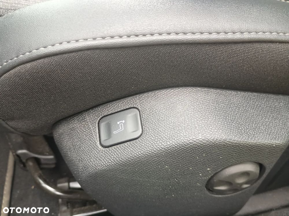 Peugeot 508 BlueHDi 130 EAT8 Active Business-Paket - 19