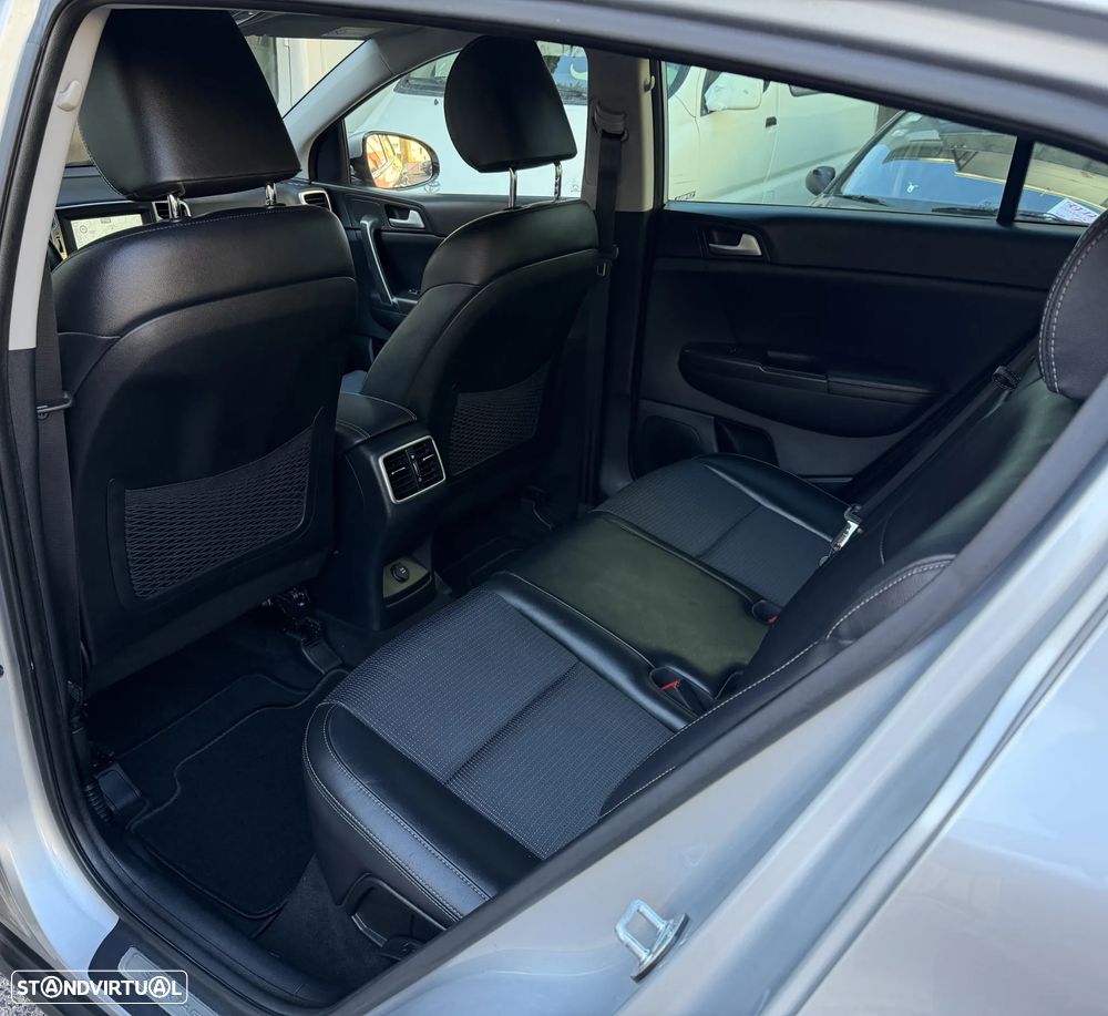 Kia Sportage 1.7 CRDi ISG TX - 23