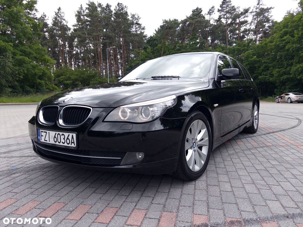 BMW Seria 5 520d Edition Exclusive - 11