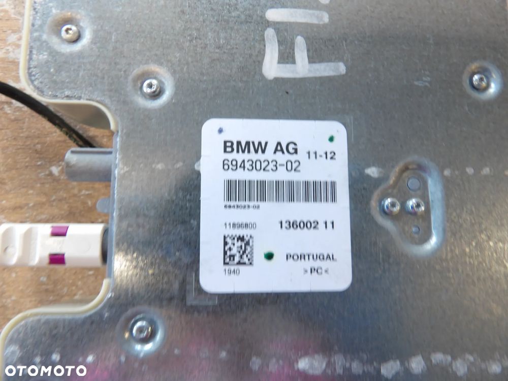 BMW - F12 - ANTENA WIELOPASMOWA - WZMACNIACZ - LEWY - 6943023 - 2