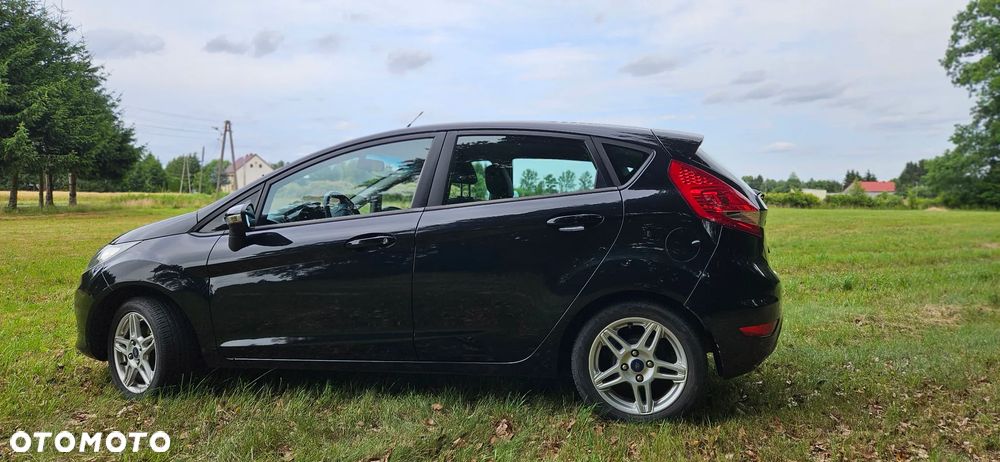Ford Fiesta 1.4 TDCi Ambiente - 8