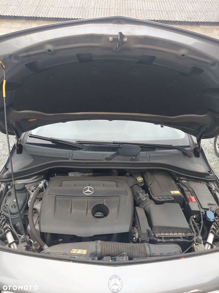 Mercedes-Benz Klasa B 180 d BlueEFFICIENCY Edition Style - 22