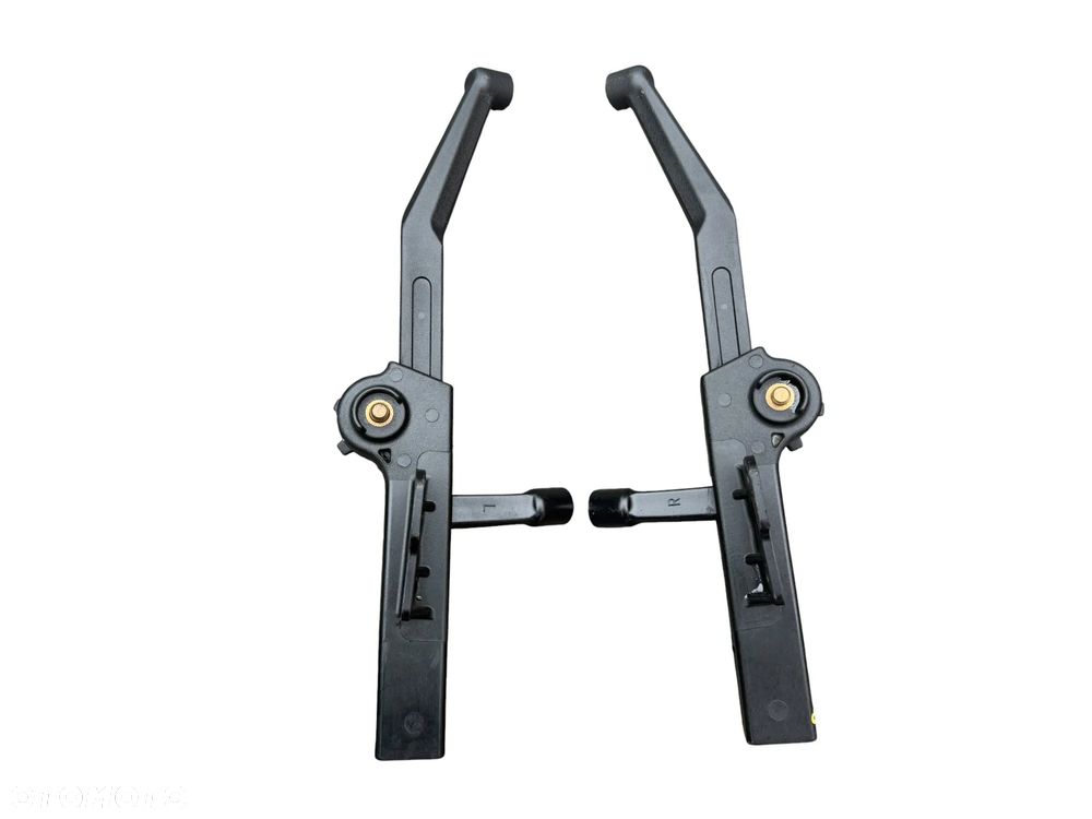 Mocowanie szyby stelaż  CF MOTO  650 GT   20-24R - 1