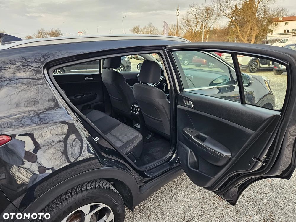 Kia Sportage 1.6 GDI 2WD DREAM-TEAM EDITION - 29