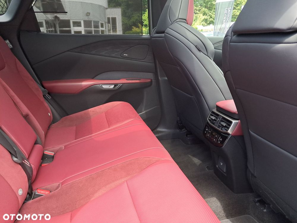 Lexus RX - 10