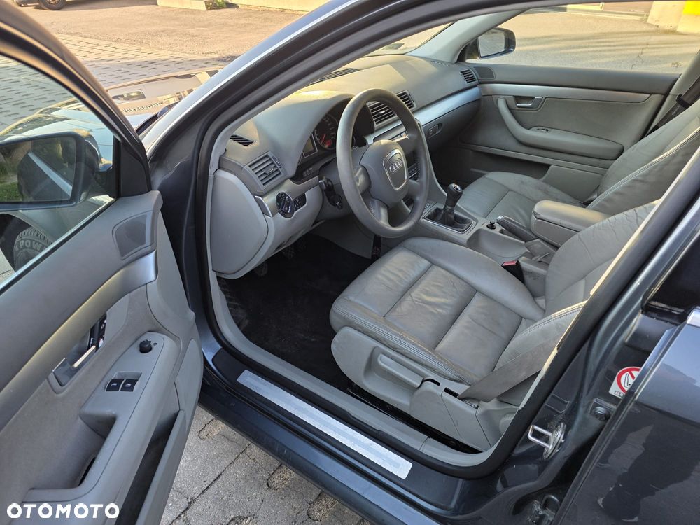 Audi A4 Avant 2.0 TDI - 4