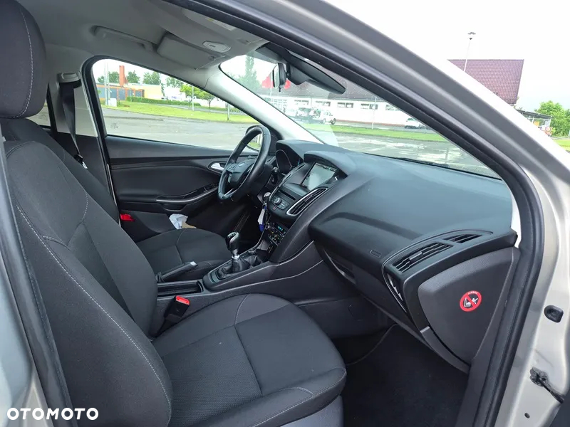 Ford Focus 1.5 TDCi Trend - 14