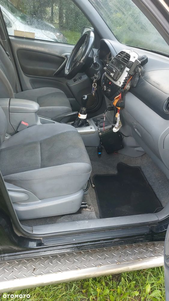 Toyota RAV4 2.0 D-4D 4x4 - 6