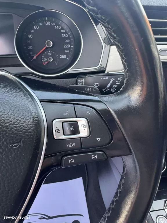 VW Passat Variant 2.0 TDI R-Line DSG - 7