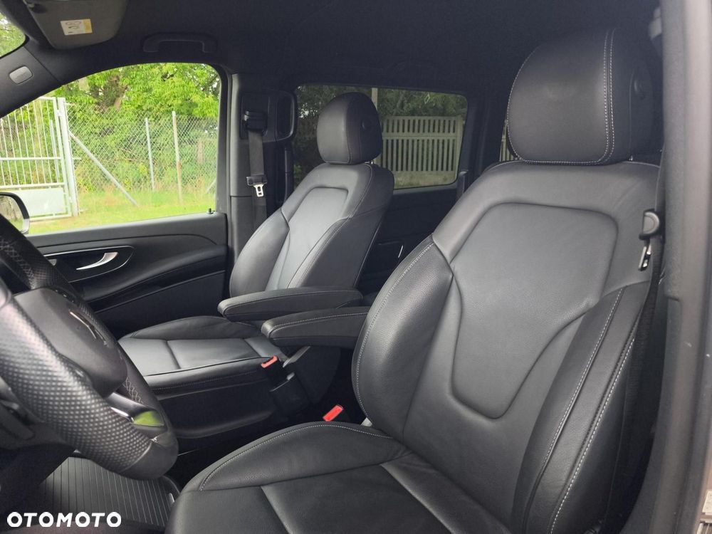 Mercedes-Benz Klasa V - 11