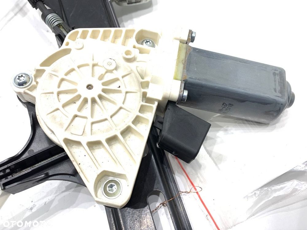 PODNOŚNIK SZYBY LEWY PRZÓD - 89.00 PLN - MERCEDES-BENZ CLS (C218) 2011 - 2017 CLS 350 CDI / d - 3