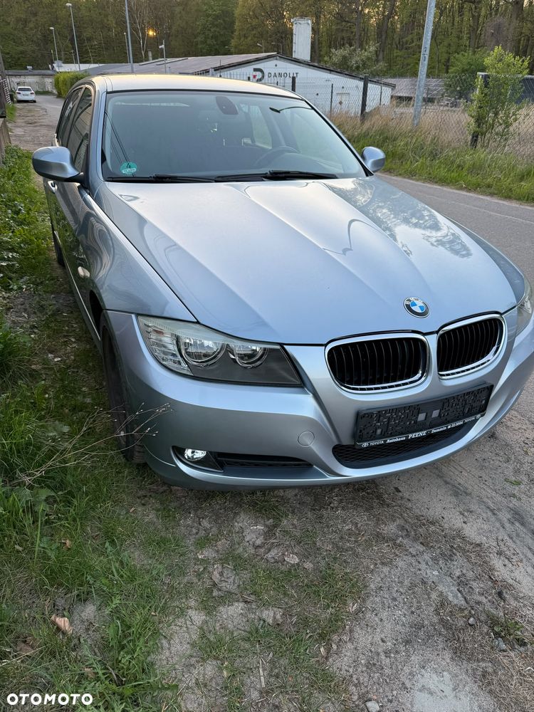 BMW Seria 3 318i Edition Exclusive - 8