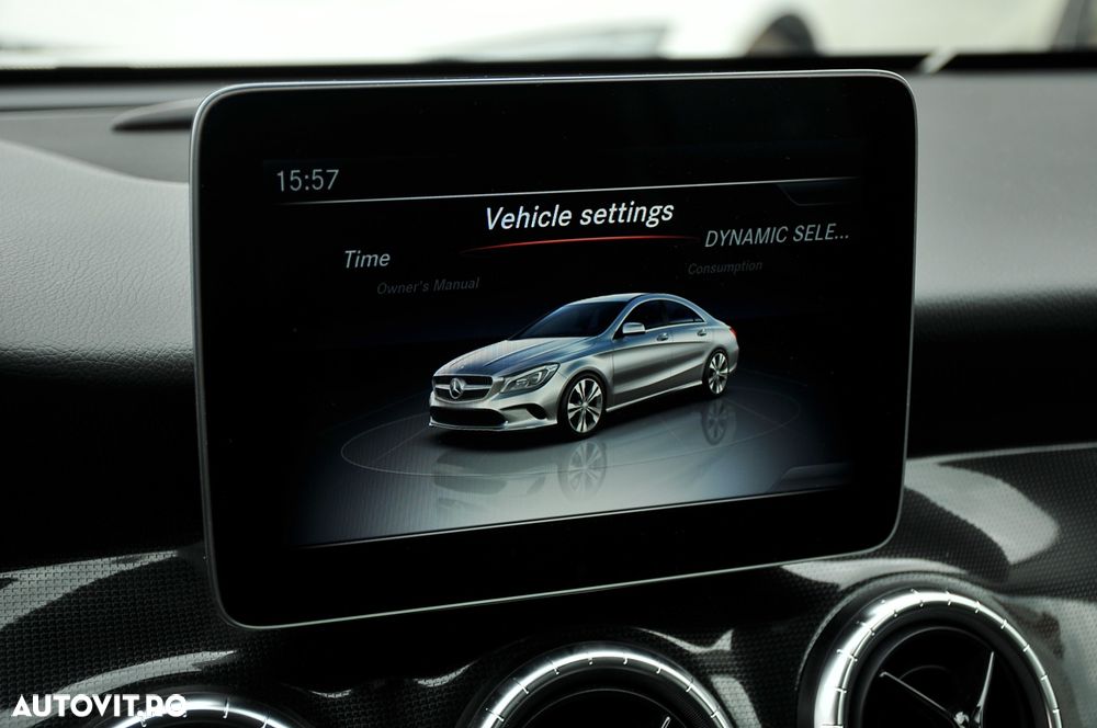 Mercedes-Benz CLA 180 7G-DCT - 22