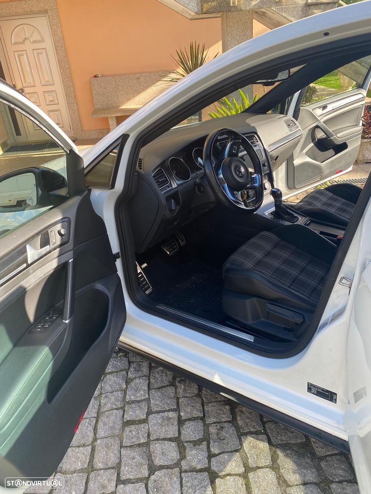 VW Golf 2.0 TDI GTD DSG - 8