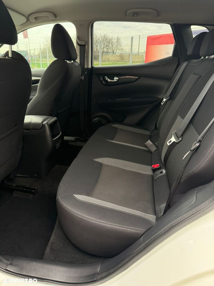 Nissan Qashqai 1.5 DCI DCT TEKNA - 13