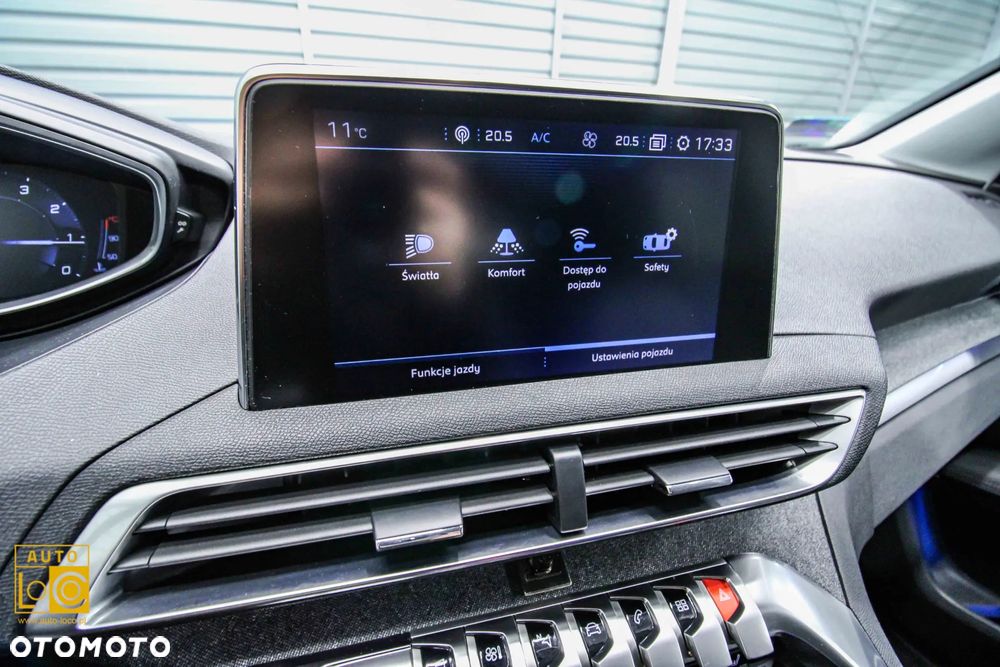 Peugeot 3008 1.2 PureTech Allure S&S EAT6 - 24