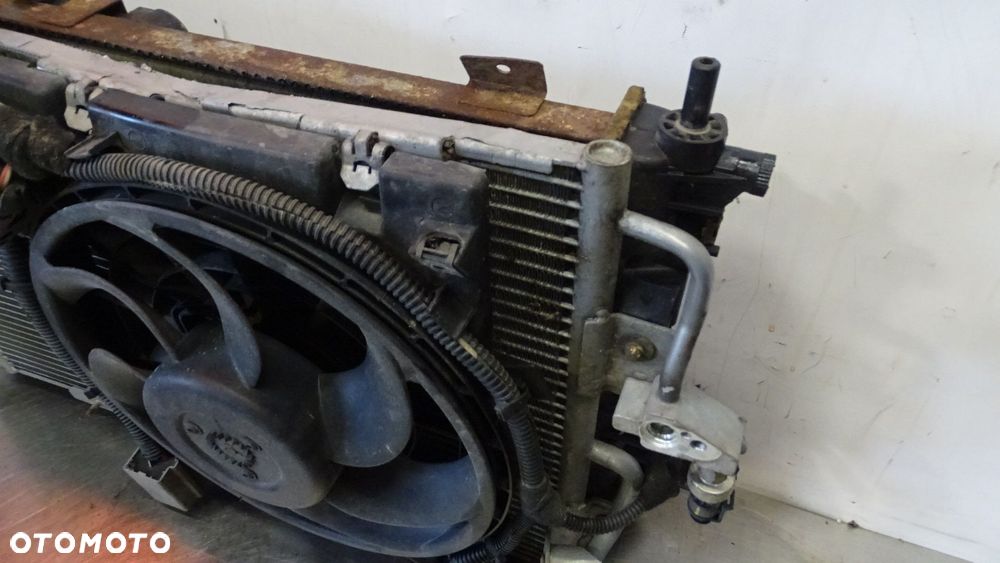 CHŁODNICA WODY KLIMATYZACJI OPEL ASTRA H GTC 2.0T - 8