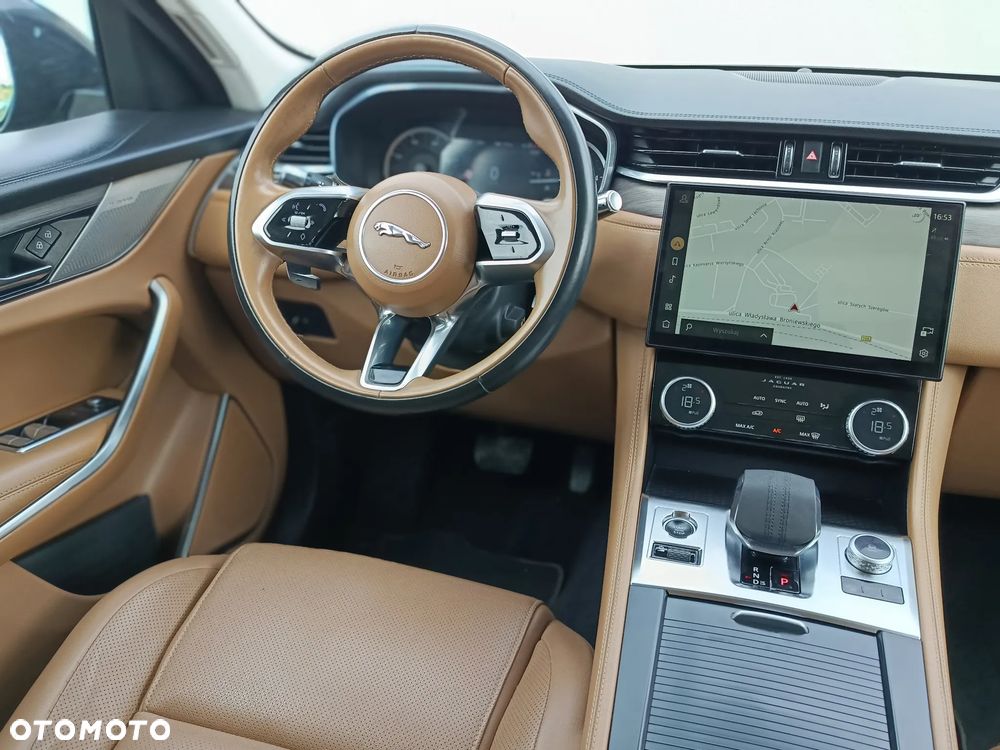 Jaguar F-Pace D200 AWD R-Dynamic SE 90th Anniversary Edition - 15