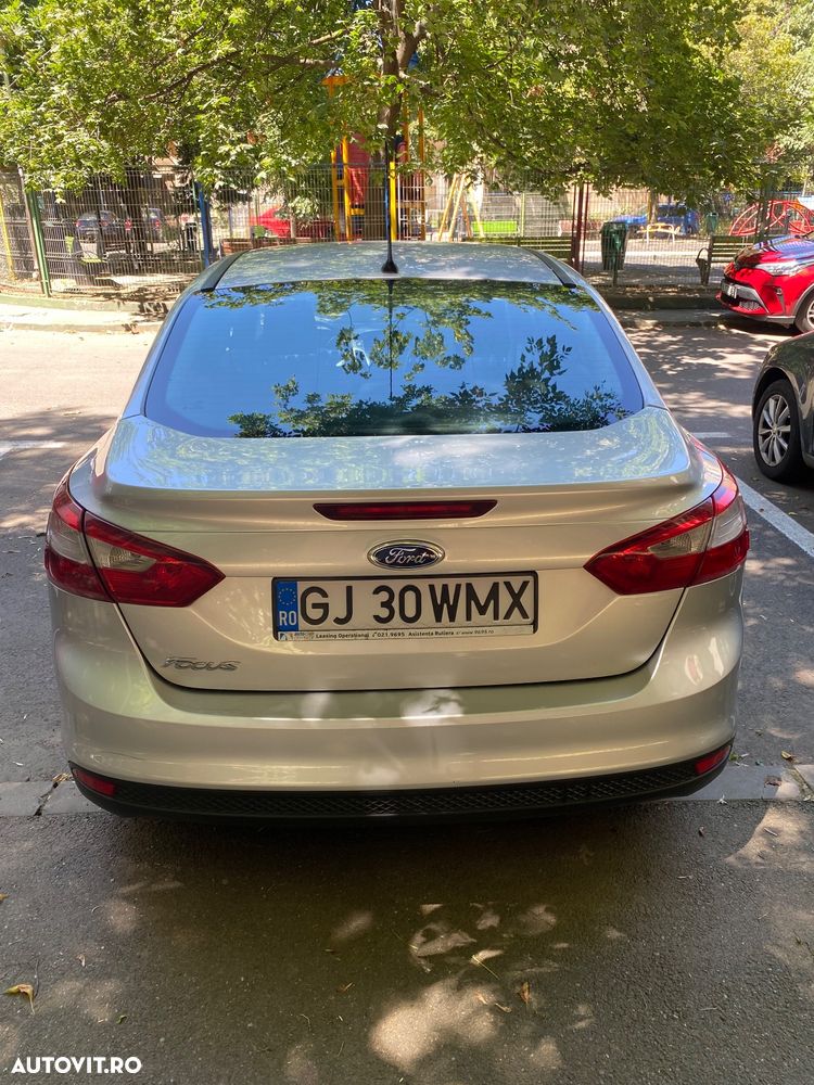 Ford Focus 1.6 TDCI DPF Titanium - 6