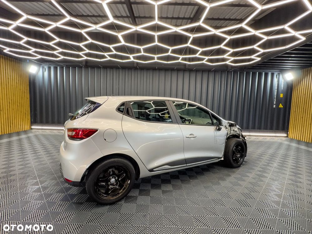 Renault Clio dCi 75 Expression - 6