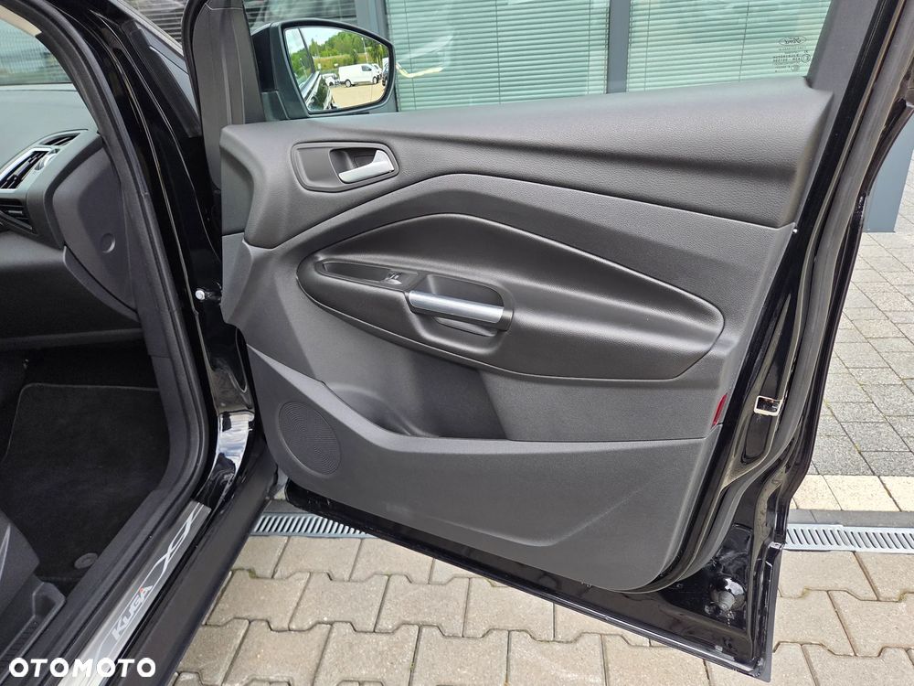 Ford Kuga 2.0 TDCi FWD Titanium - 37