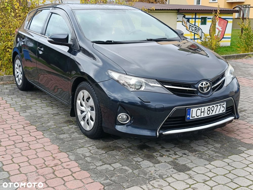 Toyota Auris - 1