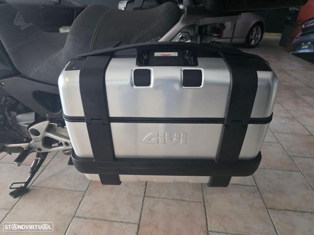 Honda Varadero 1000 TOP CASE E MALAS GIVI BOM ESTADO ACEITO RETOMA - 12