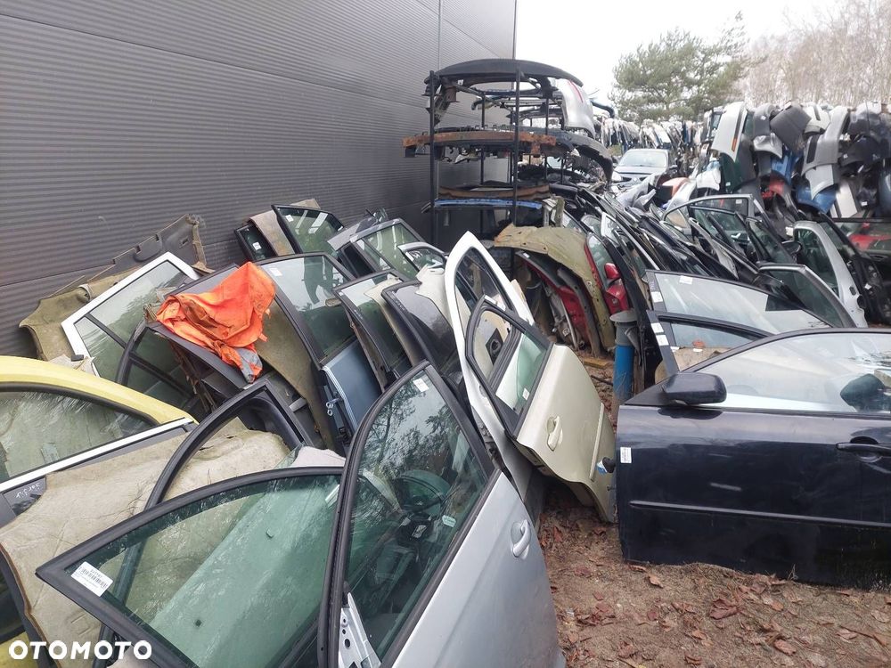 DRZWI KOMPLETNE PRAWY TYŁ BMW E90 416/9 - 7