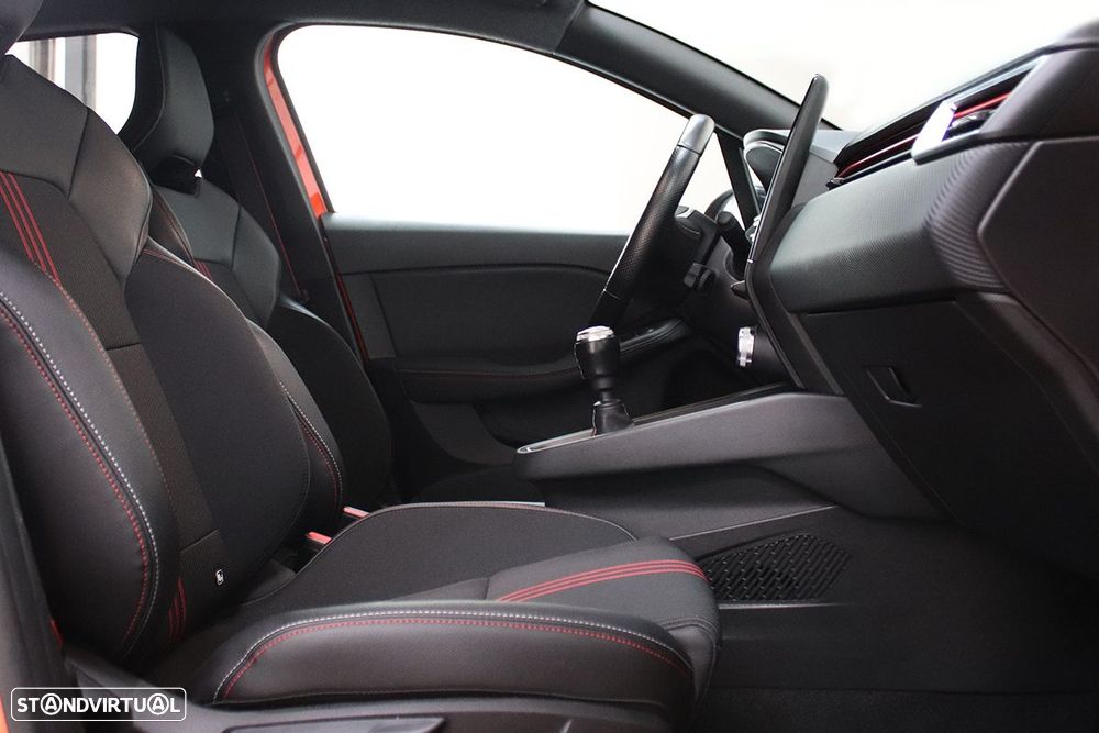 Renault Clio 1.0 TCe RS Line - 23