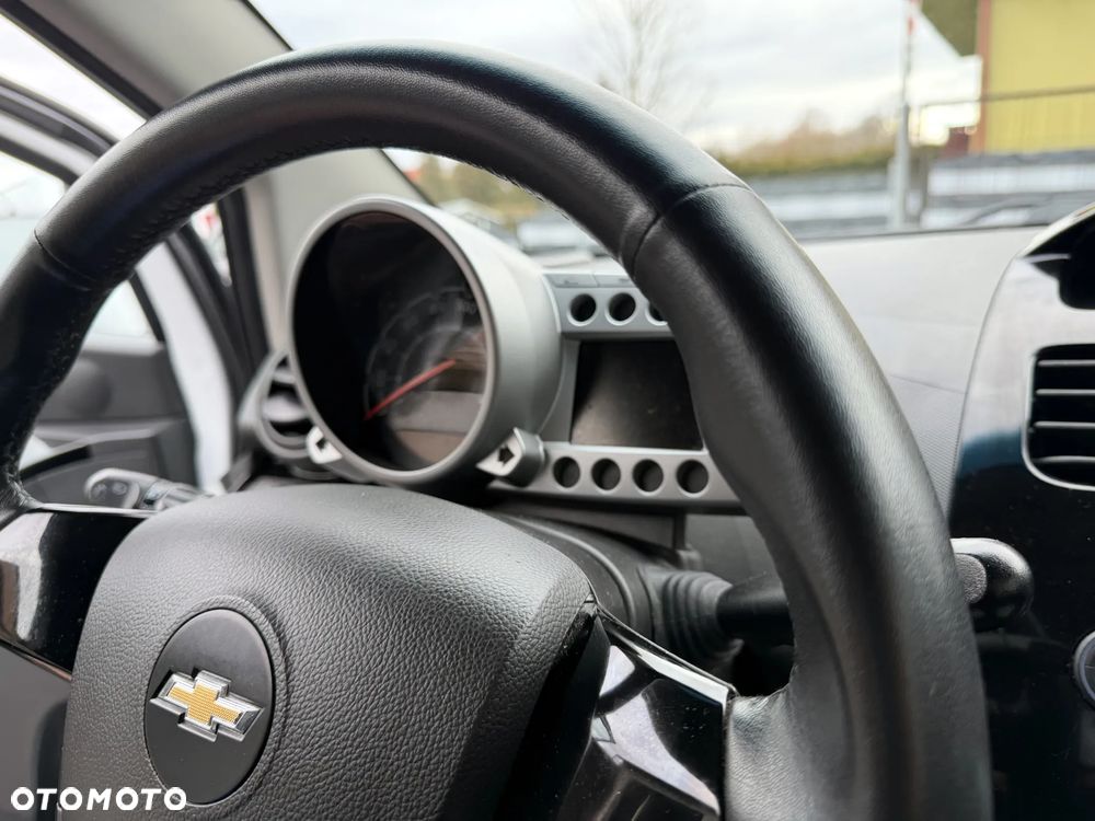 Chevrolet Spark - 8