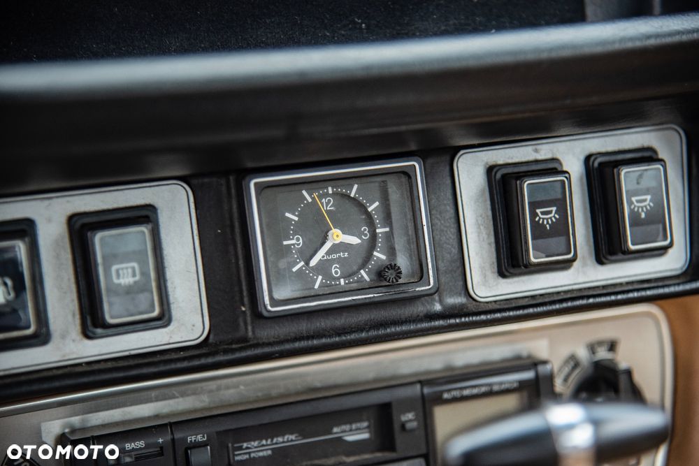 Jaguar XJ - 12