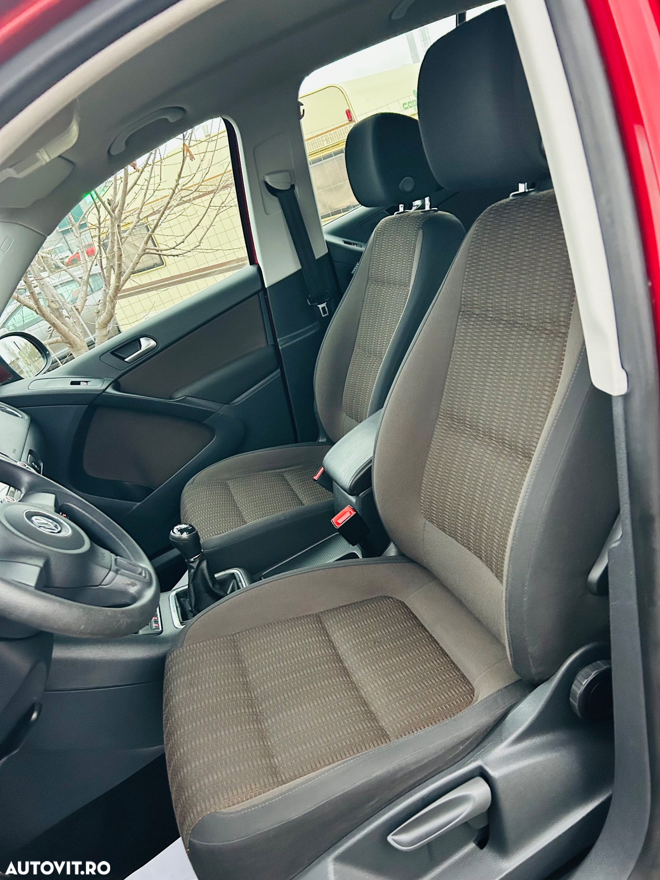 Volkswagen Tiguan 2.0 TDI 4Motion Track & Field - 13