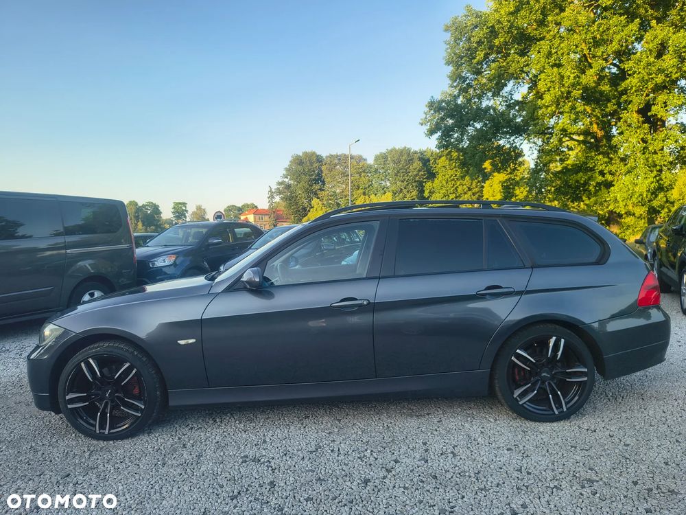 BMW Seria 3 320d Edition Sport - 10