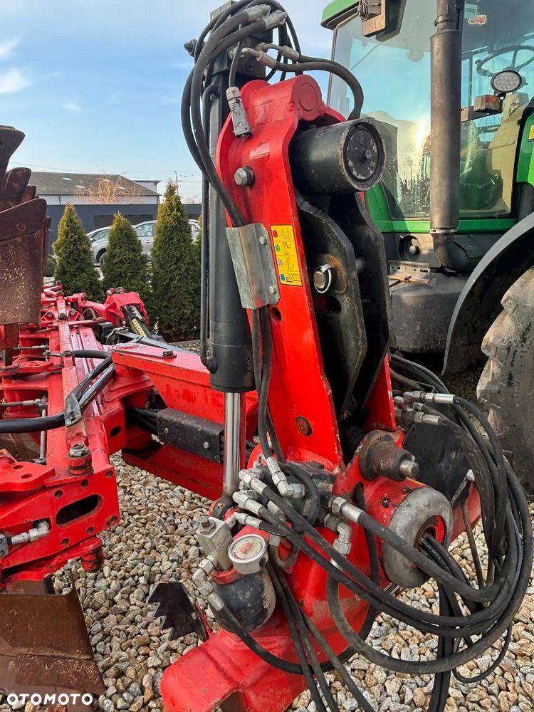 Gregoire Besson RWY 6 - 6