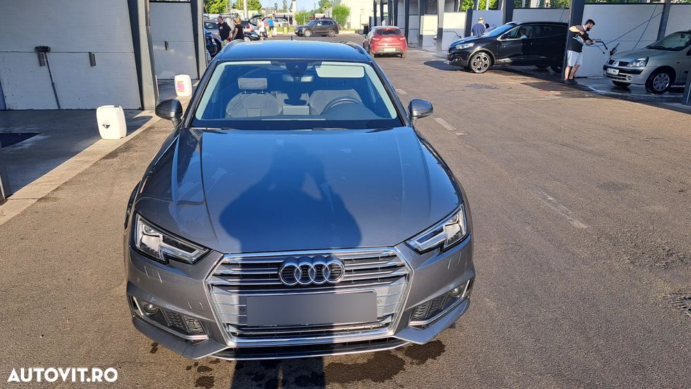 Audi A4 Avant 40 g-tron S tronic S line - 1