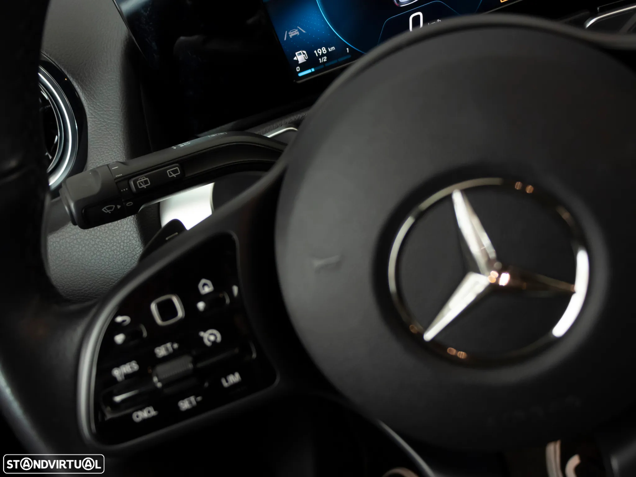 Mercedes-Benz GLB 180 d Style - 23