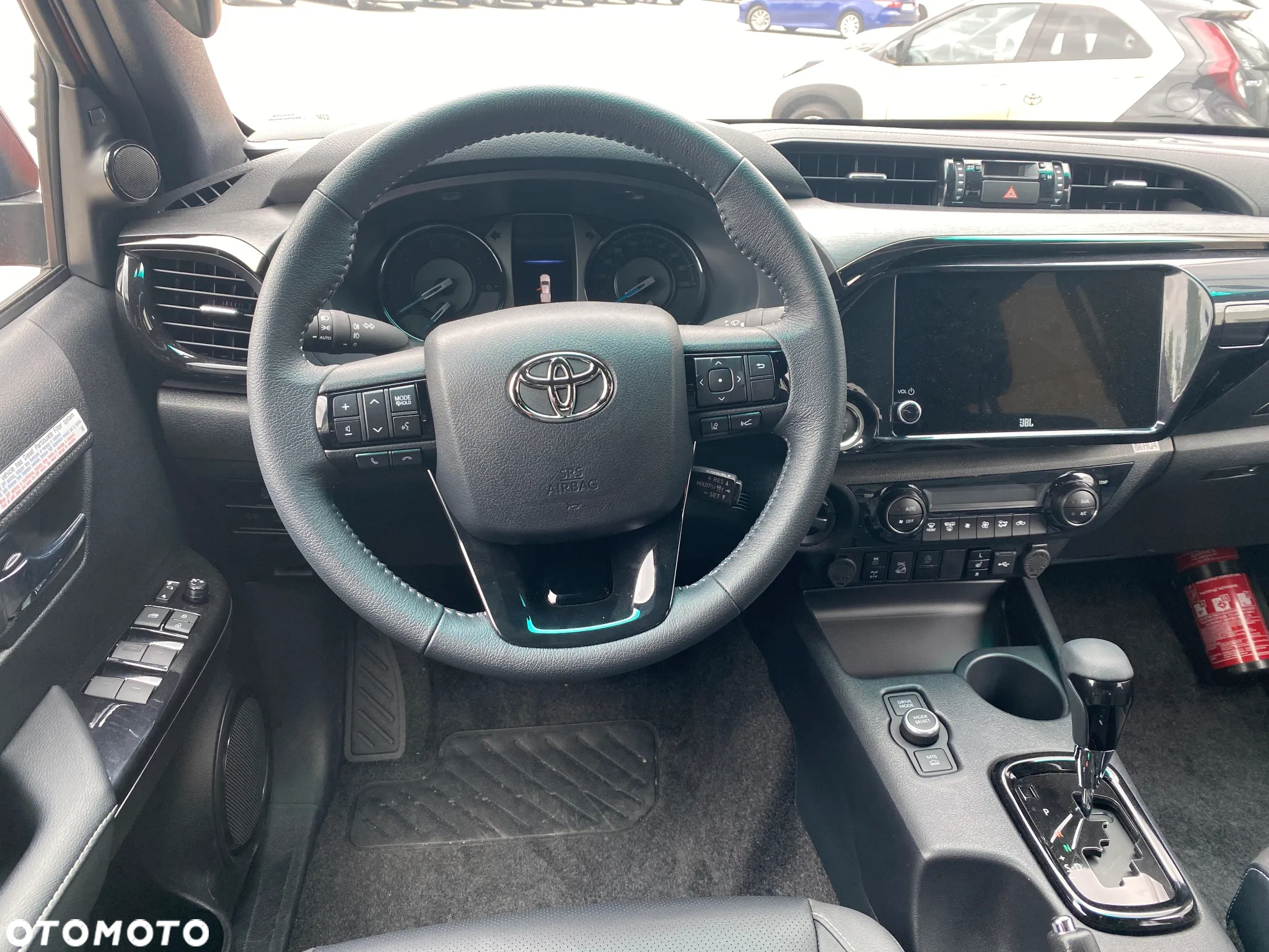Toyota Hilux 2.8 D-4D Double Cab Invincible 4x4 - 8