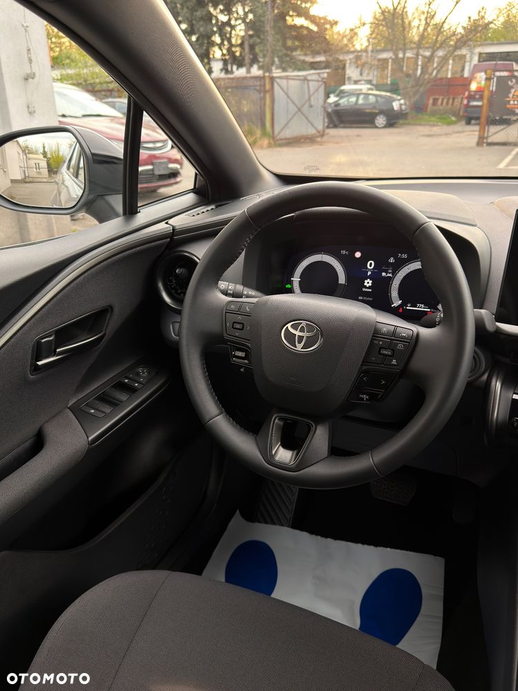 Toyota C-HR Business-Edition - 12