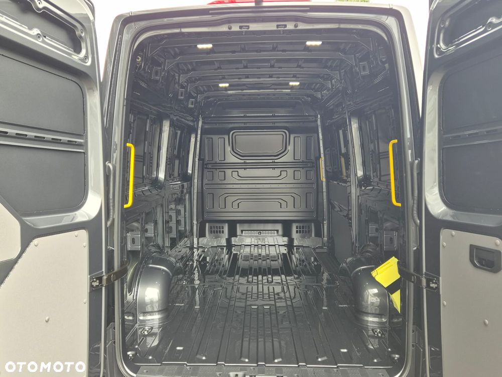 Volkswagen Crafter - 8