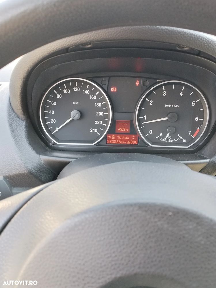 BMW Seria 1 116i - 8