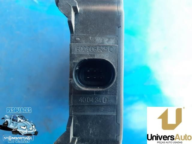 VALVULA AR ADICIONAL SEAT IBIZA III 2007 -6Q0906625C - 9