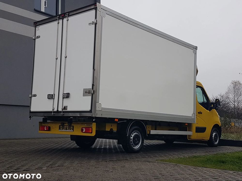 Renault MASTER KONTENER 8EP 4,21x2,23x2,22 KLIMA MANUAL KRAJOWY 6-BIEGÓW - 29