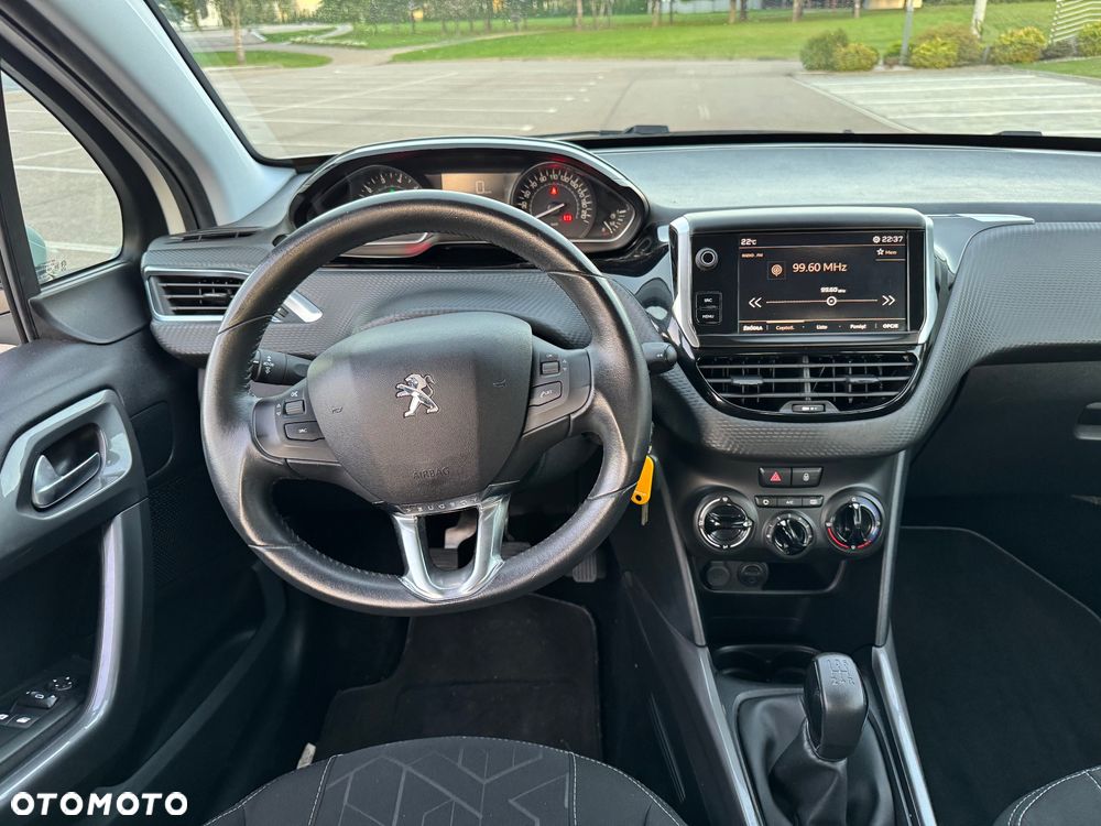 Peugeot 2008 1.2 Pure Tech Active - 20