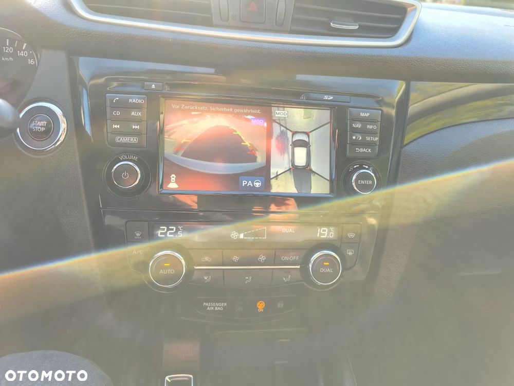 Nissan Qashqai 1.2 DIG-T Xtronic 360 - 11