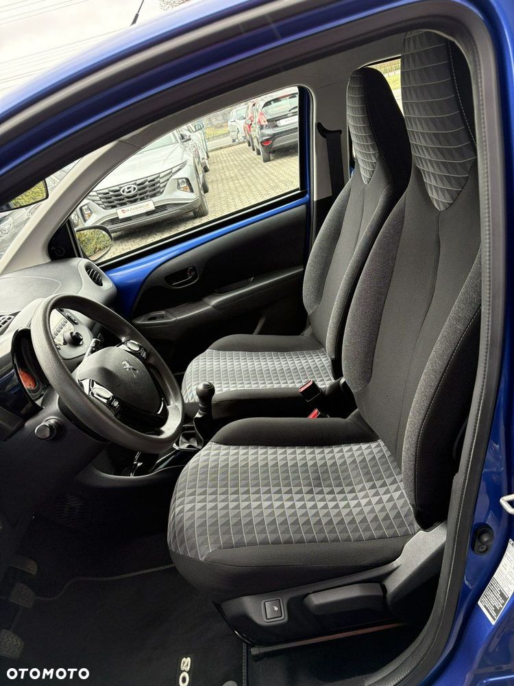 Peugeot 108 - 12