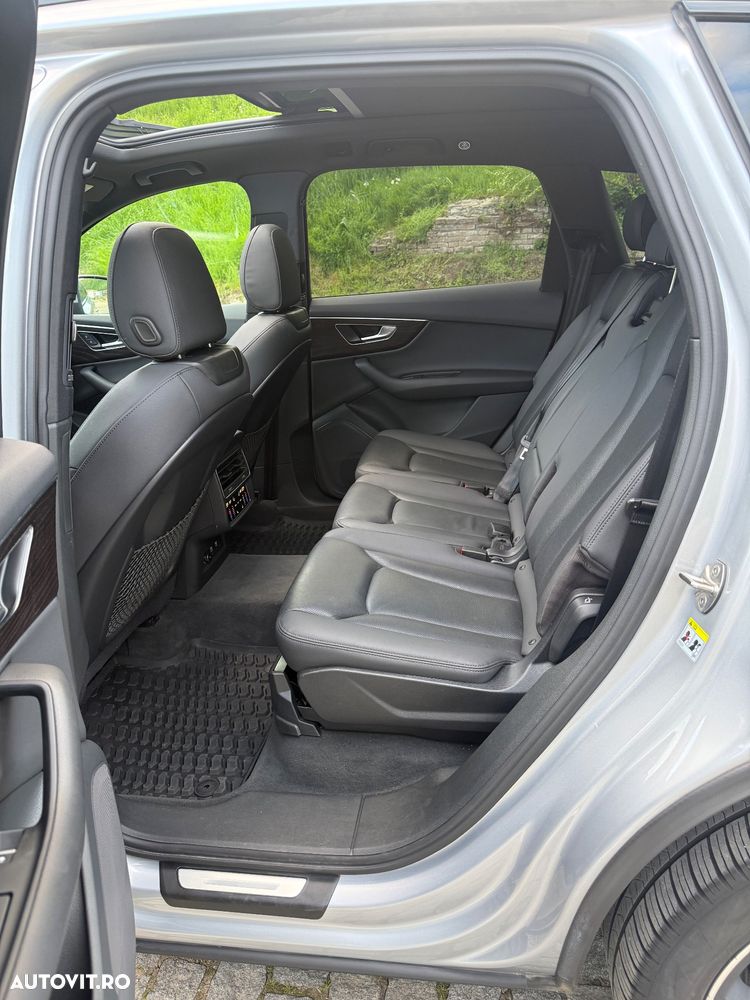 Audi Q7 55 TFSI quattro Tiptronic S line - 12
